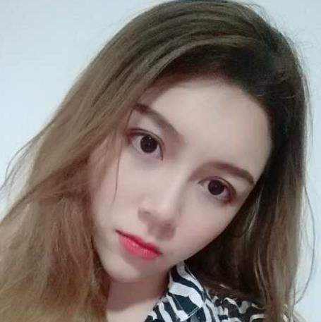 施文遠的拉皮術(shù)前照片