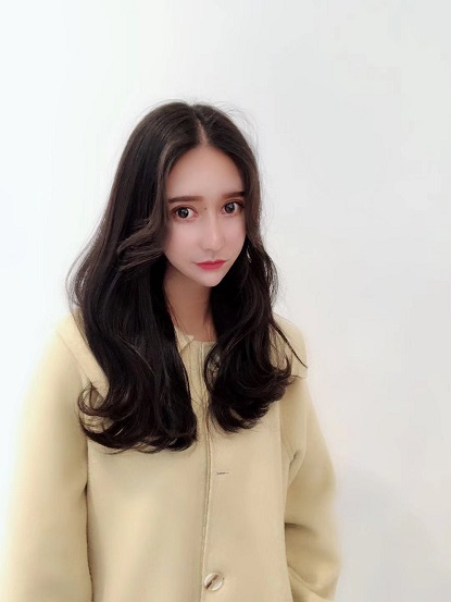 沃海燕的面部拉皮術(shù)前照片