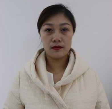 石浩翔的激光去眼袋術(shù)前照片