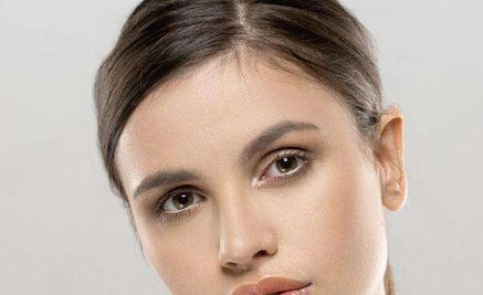 北京八大處整形專家對比：靳小雷和牛峰，哪個更受推崇？