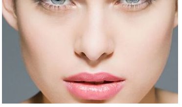 張勁，重慶知名鼻整形醫(yī)師引領(lǐng)時(shí)尚潮流！醫(yī)療技術(shù)精湛丨口碑卓越丨鼻整形效果對(duì)比圖曝光！