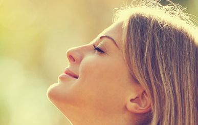 重慶新橋醫(yī)院整容科受歡迎嗎？驚艷假體隆胸案例曝光