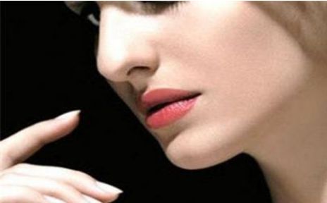 再生醫(yī)學(xué)材料：解讀抗衰技術(shù)的關(guān)鍵層面，眼袋祛除效果媲美神話！