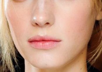 許揚濱隆胸術(shù)前與術(shù)后案例對比，感嘆不同的魅力