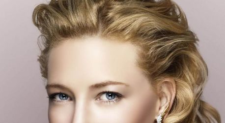 何君君面部填充手術價格及專家推薦，醫(yī)院綜合評價揭秘！