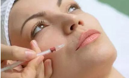 廣東省第二人民醫(yī)院整形科醒目醫(yī)生名冊(cè)，高品質(zhì)隆胸手術(shù)體會(huì)與大家分享