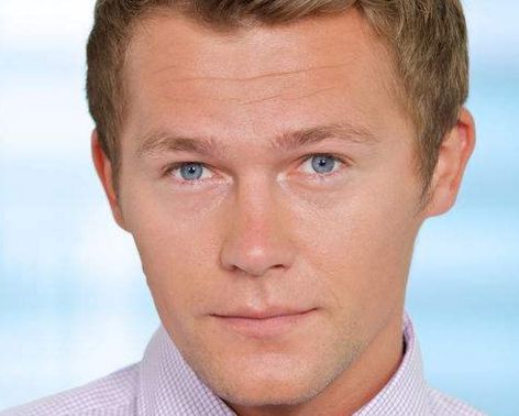 中山南華醫(yī)院醫(yī)療美容科口碑｜鄭曉華醫(yī)生用戶評(píng)價(jià)引人矚目！案例分享立體展示