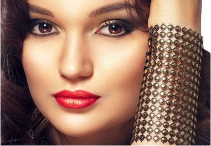 推薦上海美聯(lián)臣雙眼皮手術(shù)醫(yī)生，專(zhuān)家朱迪、杜園園、徐曉斐一一盛贊！