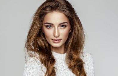 頭發(fā)移植后額頭腫脹，效果需要多久見？