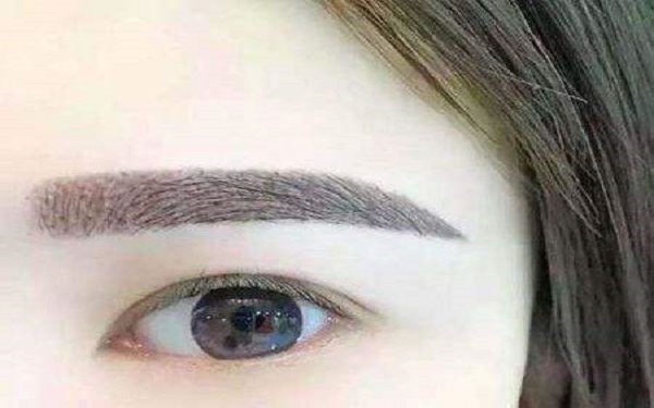 攝影師鏡頭下的醫(yī)美整形模特大片視覺果，真的那么吸引人嗎？