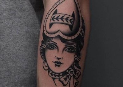 楊冪自體脂肪隆胸曝光前后對比，引爆關(guān)注！揭秘胸部豐滿真相！