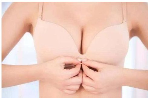 Jenny整容了嗎？探索她突如其來的變化背后的原因