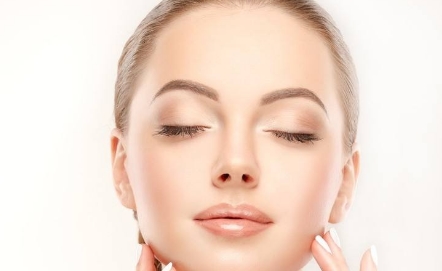 如何正確進(jìn)行雙眼皮修復(fù)前后的注意事項(xiàng)分享，有哪些優(yōu)勢(shì)特點(diǎn)和操作原理進(jìn)行盤(pán)點(diǎn)？