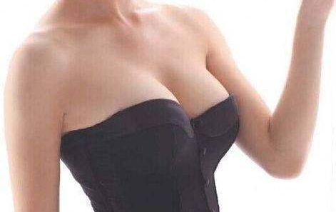 填充豐脂領(lǐng)域?qū)＜宜C萃，哪位國內(nèi)醫(yī)生備受推崇？全面解讀！