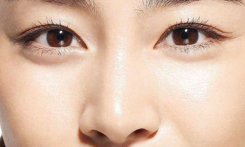 馮冠華整容了嗎？揭秘明星整容的真相