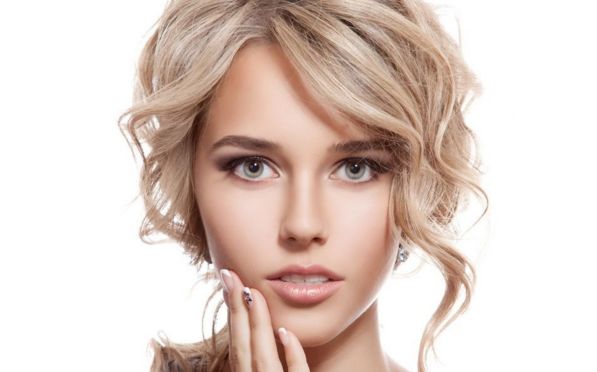 頸紋是什么？如何輕松祛除頸紋，讓你的頸部更年輕平滑