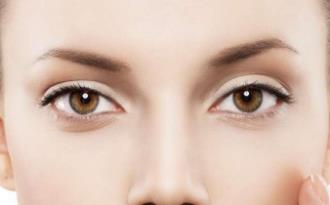 樸彩英整容前后的樣子有何驚艷之處？Rosé的顏值變化史又是怎樣？