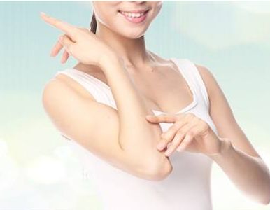 隆鼻術(shù)比較：假體隆鼻與肋軟骨隆鼻，如何選擇