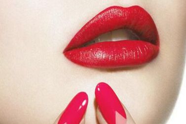 印小天整容了嗎？揭秘明星整容的真相！