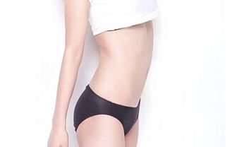 吳世勛的外貌變化引發(fā)猜測，究竟是整容還是成長的自然變化？