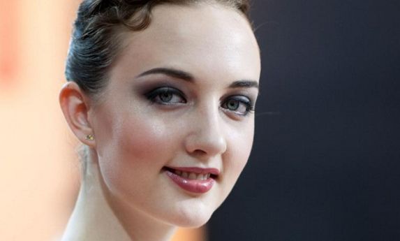 西安鼻翼整形推薦-2016年成立的專業(yè)三級(jí)整形美容醫(yī)院實(shí)力排行