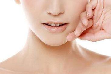 武漢第一醫(yī)院整形科周日是否提供服務(wù)？武漢第一醫(yī)院整形科周日開放嗎？