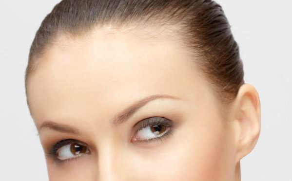 上海種植牙的價格變動與哪兩個因素有關？