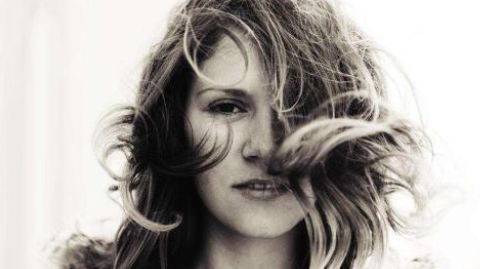 廈門海峽劉歆院長(zhǎng)的豐胸、吸脂技術(shù)評(píng)析：真實(shí)案例分享