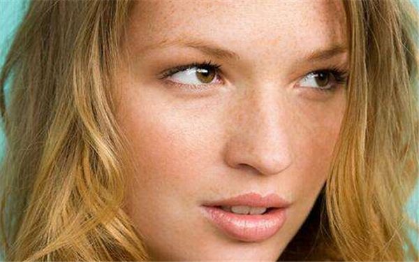 深圳玻尿酸豐蘋(píng)果機(jī)排行榜2024：十大整形醫(yī)院推薦