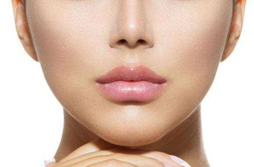 探索by2整容熱潮：揭秘網(wǎng)紅整容趨勢與影響