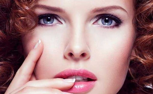 揭秘angelababy的美麗訣竅：她是天生麗質還是有過整容經歷？