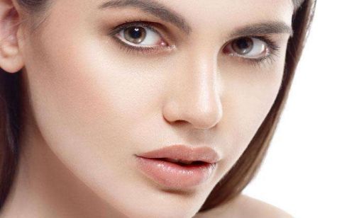 揭秘周揚(yáng)青整容傳聞：探尋真相背后的千變?nèi)f化