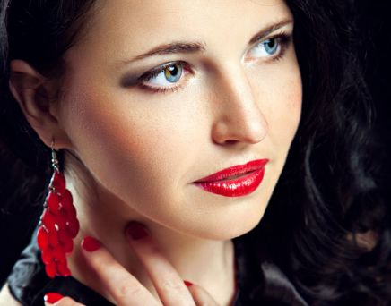 沈陽最佳雙眼皮修復醫(yī)生推薦，張瑩瑩VS黃威誰更受關注？