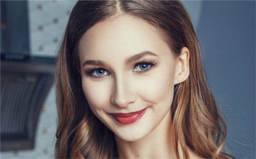 韶關(guān)粵北醫(yī)院美容科優(yōu)勢(shì)是否顯著？李春蘭醫(yī)生是否值得信賴？