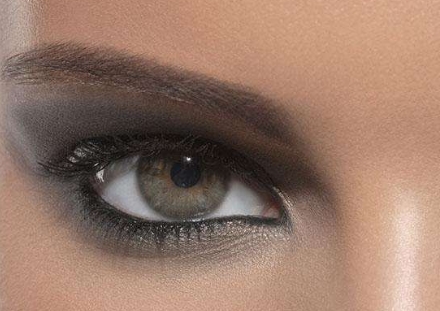 滄州靜港醫(yī)療美容診所醫(yī)院資質(zhì)符合要求嗎？擁有專業(yè)的整形專家團(tuán)隊(duì)嗎？