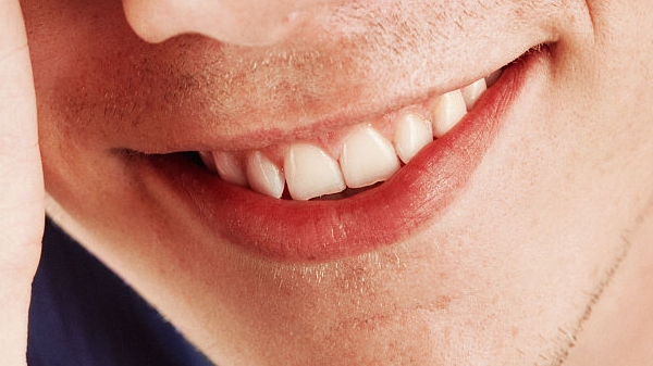 頭皮的疤痕部位如何進(jìn)行植發(fā)疤痕修復(fù)是否適合植發(fā)手術(shù)