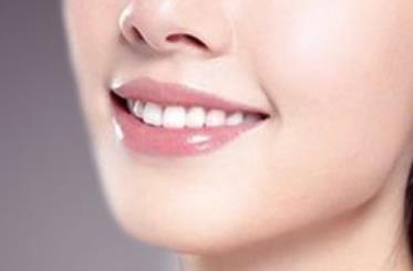 為什么雙眼皮手術(shù)會(huì)導(dǎo)致下垂？如何避免雙眼皮下垂問題的發(fā)生？