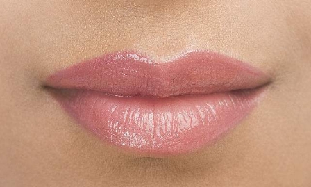 生物焊接雙眼皮操作費用高嗎？