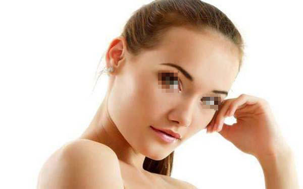 如何使用點(diǎn)陣激光去青春痘？費(fèi)用是多少呢？