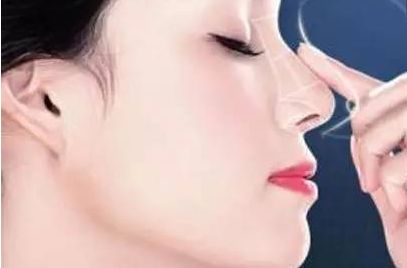 揭秘金來沅的神奇變化：是否動了眼睛整容手術？