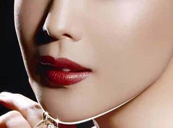 楊麗菁整容了嗎？整容結(jié)果如何？是否單身