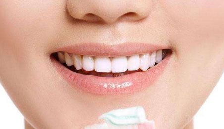 青島整形美容專家推薦！隆鼻醫(yī)生名單公開，快來查看收費價格表！