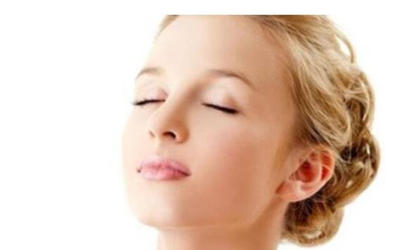 開眼角手術(shù)適合哪些人？開眼角手術(shù)需要注意哪些事項(xiàng)？