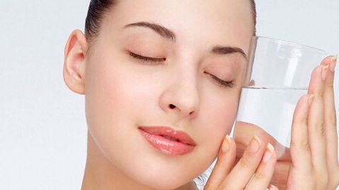 上海溶脂瘦臉醫(yī)院：揭秘當?shù)仨敿忉t(yī)療機構(gòu)的瘦臉療法前10名單曝光