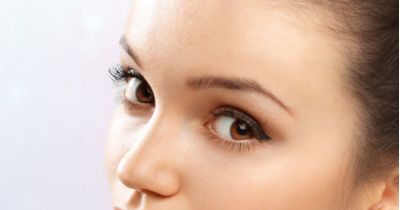 李冰冰整容了嗎？揭秘?zé)赡慌竦拿利愡M化之路