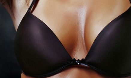 李多海的容顏煥然一新，是否進行了整容手術(shù)？