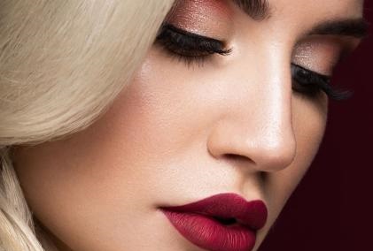 上海伊萊美醫(yī)療美容醫(yī)院的醫(yī)生都有哪些專業(yè)資質(zhì)？他們能為您提供哪些醫(yī)美整形服務(wù)？