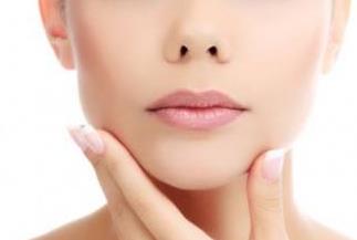 河南哪些醫(yī)院在玻尿酸下巴注射領(lǐng)域備受矚目？2023年河南權(quán)威整形醫(yī)院榜單揭曉！TOP10專家解讀大數(shù)據(jù)評(píng)比！