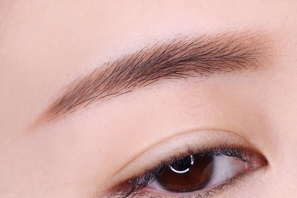 去除魚尾紋的方法及費用相應(yīng)如何？