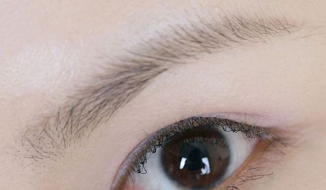 男性詢問女性是否整容的含義是什么？